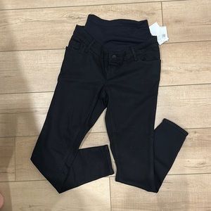 NWT Old Navy Black Maternity full panel skinny jean Size 4
